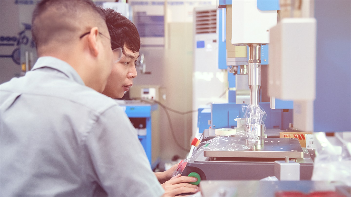 如何維修必能信2000Xea超聲波焊接機？